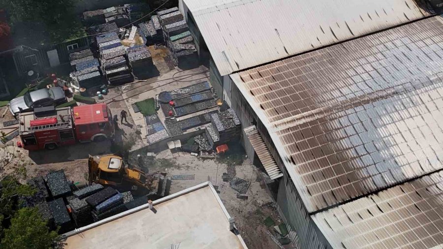 Ayakta Durmakta Güçlük Çekti, Deposunun Yanışını Gözyaşlarıyla İzledi