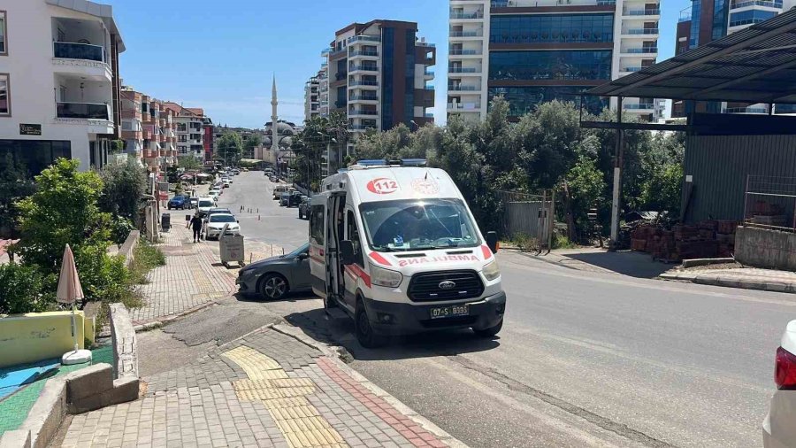 Antalya’da Hostelde Kalan Adam Ölü Bulundu