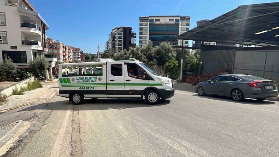 Antalya’da Hostelde Kalan Adam Ölü Bulundu