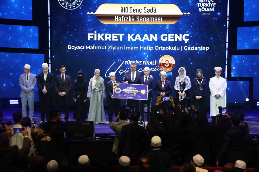 Bakan Tekin: "gençlerimizin Ruh Dünyası, Algoritmaların Merhametine Bırakılmamalı"