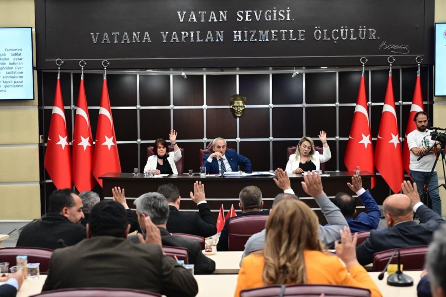 Kepez’in Mayıs Gündeminde 2025’in Bütçe Başarısı Konuşuldu