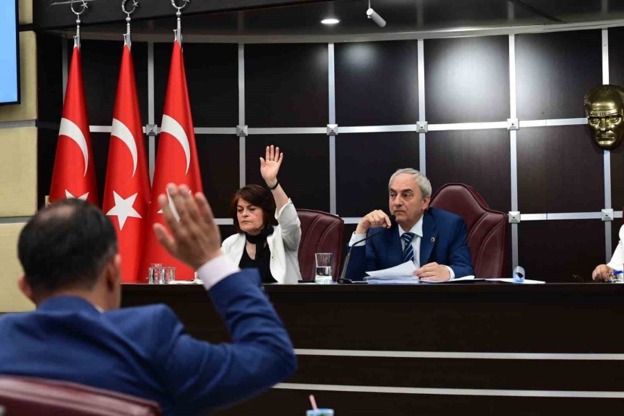 Kepez’in Mayıs Gündeminde 2025’in Bütçe Başarısı Konuşuldu