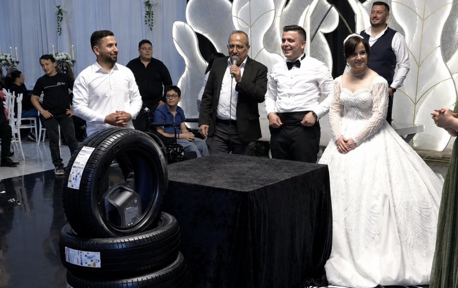 Mersin’de Damada Lastik Ve Motor Yağı Taktılar