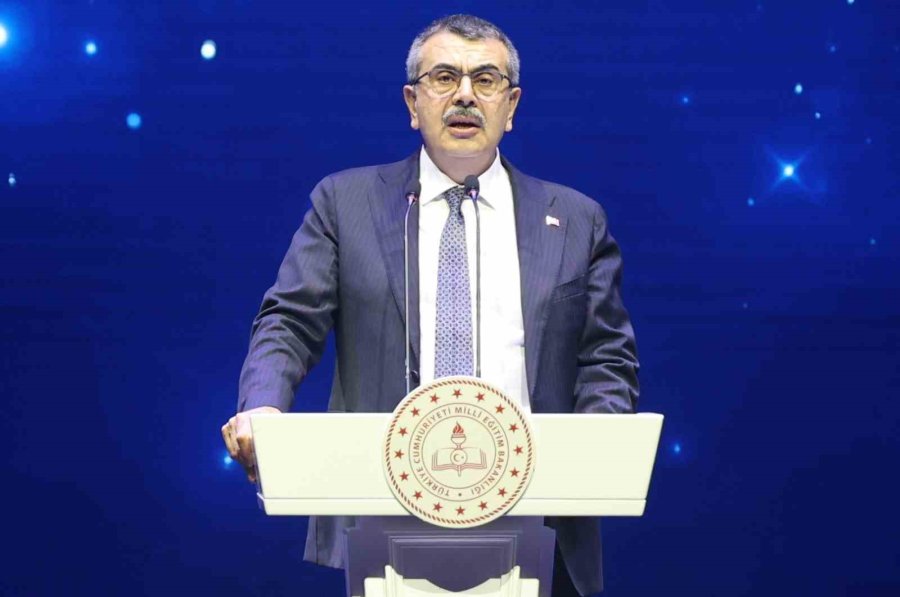 Bakan Tekin: "gençlerimizin Ruh Dünyası, Algoritmaların Merhametine Bırakılmamalı"