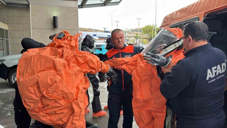 Niğde’de Yangın Ve Kbrn Tatbikatı Gerçeği Aratmadı
