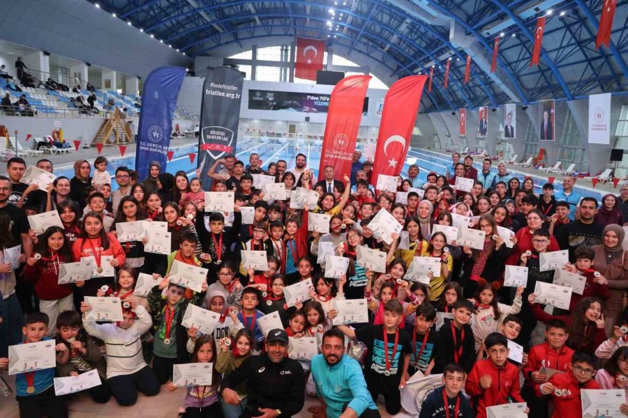 Niğde’de Aquathlon Heyecanı Yaşandı: 203 Sporcu Türkiye Şampiyonası Bileti Aldı