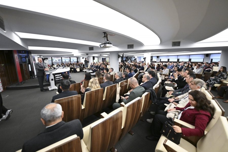 Seçer: "yerel Yönetimlerde İnsan Kaynağı Ve Mali Disiplin Belirleyici"