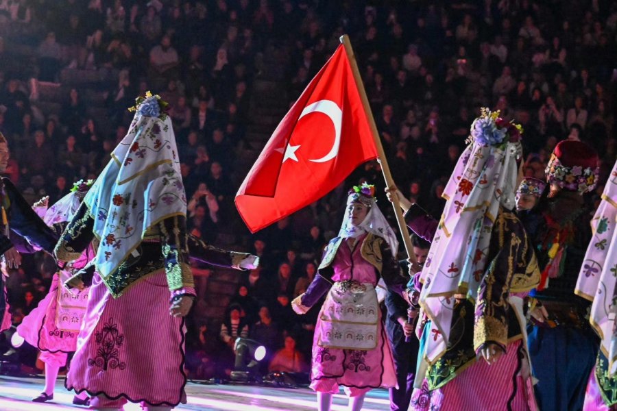 Aspendos’ta "kökten Geleceğe Maarif Yolcuları" Konserine Yoğun İlgi