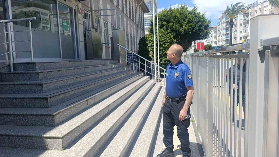 Antalya’da 30 Yıllık Polis Memurundan Telsizde Arkadaşlarına Duygusal Veda