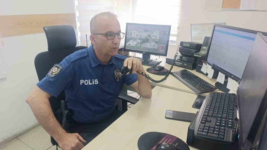 Antalya’da 30 Yıllık Polis Memurundan Telsizde Arkadaşlarına Duygusal Veda