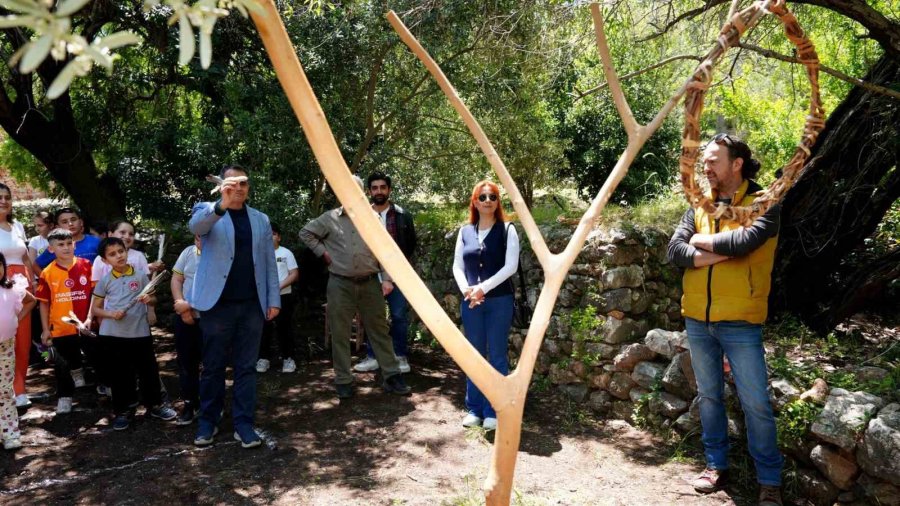Alanya’da Hıdırellez Coşkusu: Çocuklar Geleneksel Oyunlarla Baharı Karşıladı