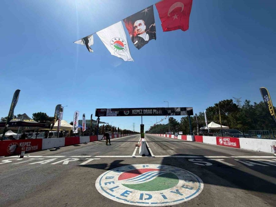 Kepez’de Oto Drag Heyecanı Başladı