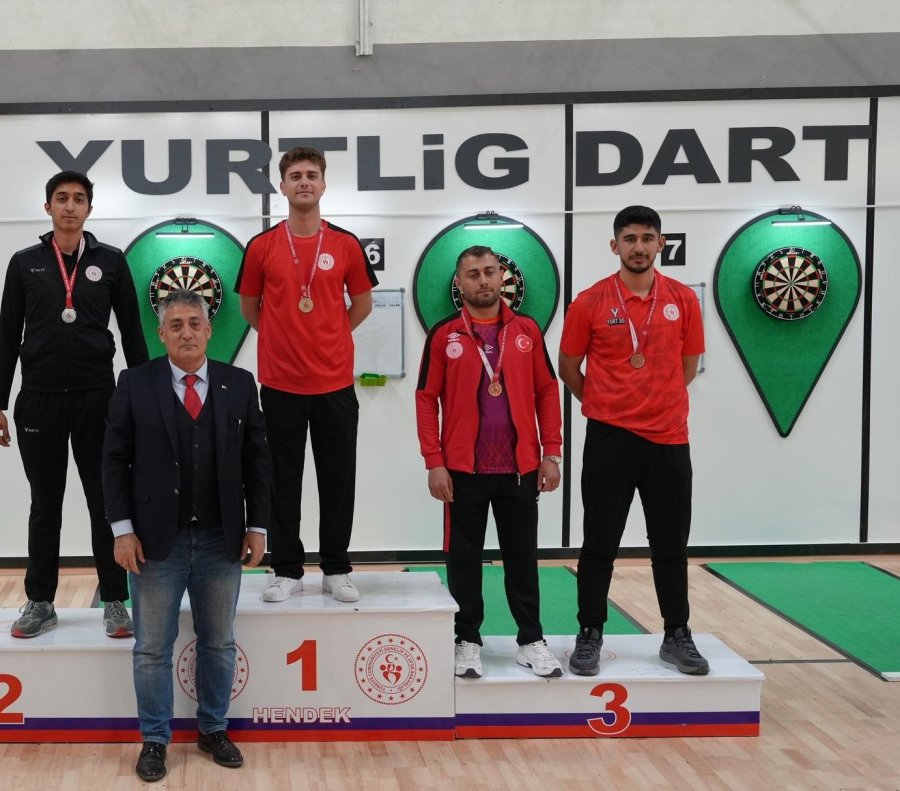 Niğdeli Sporcu Dart Bölge Turnuvası’nda Dördüncü Oldu