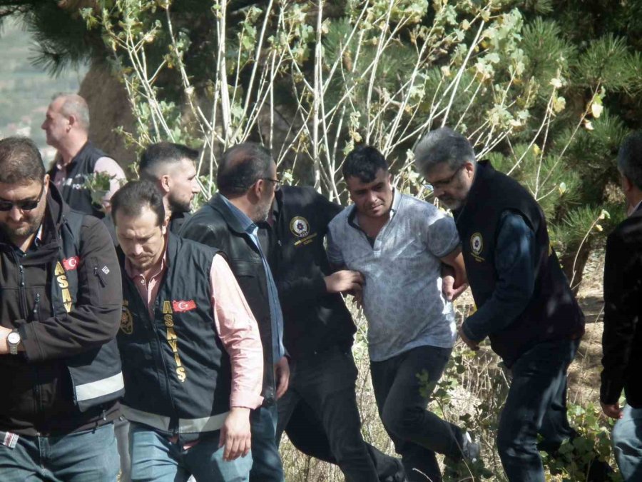Cinayete Kurban Giden Kadının Cenazesini Arayan Anne Baba: "en Azından Mezarı Olsun"