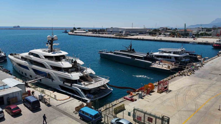 Milyarderlerin Yüzen Sarayları Antalya’da İnşa Ediliyor