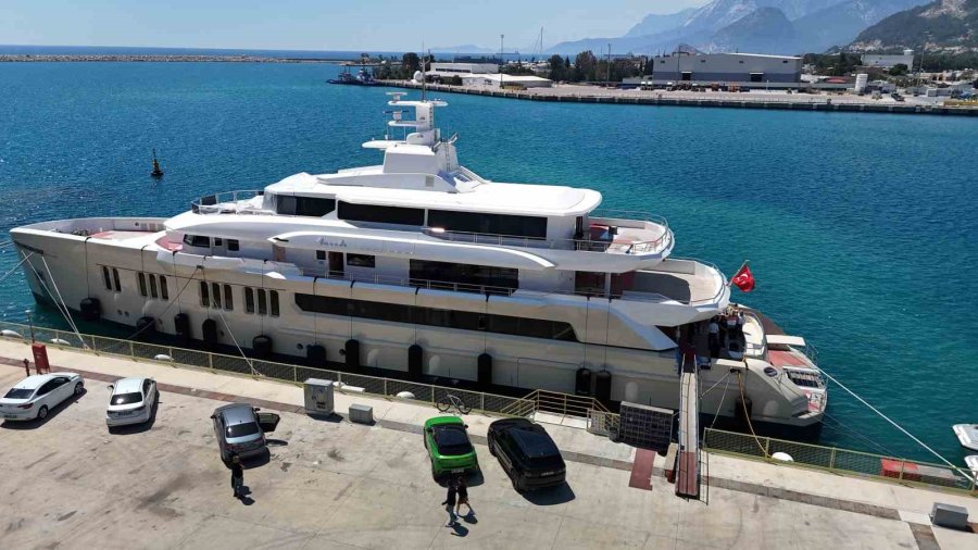 Milyarderlerin Yüzen Sarayları Antalya’da İnşa Ediliyor