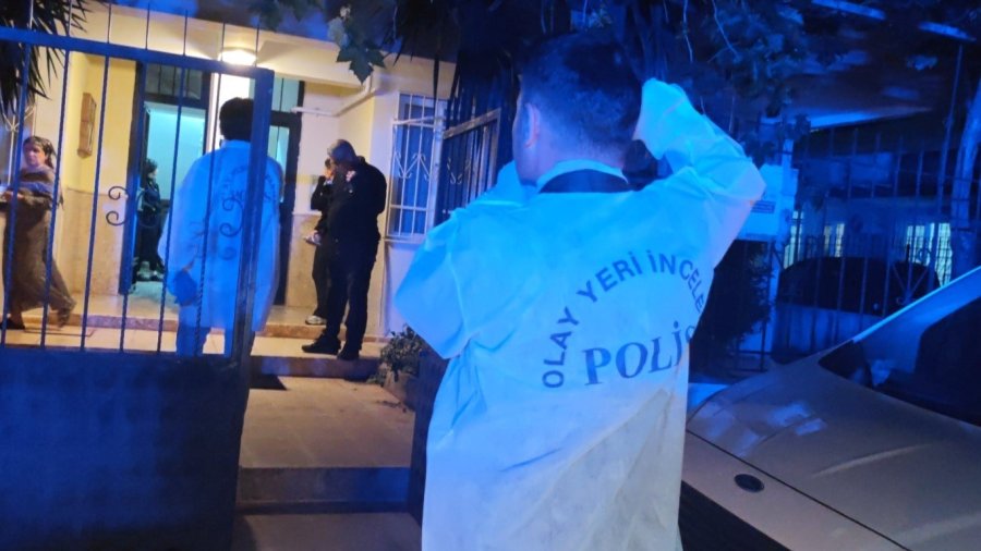 Antalya’da 16 Yaşındaki Çocuk Evde Silahla Vurulmuş Halde Ölü Bulundu