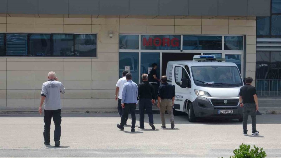Dna Testi İşlemleri Tamamlanan Kübra’nın Cenazesi Ailesi Tarafından Teslim Alındı