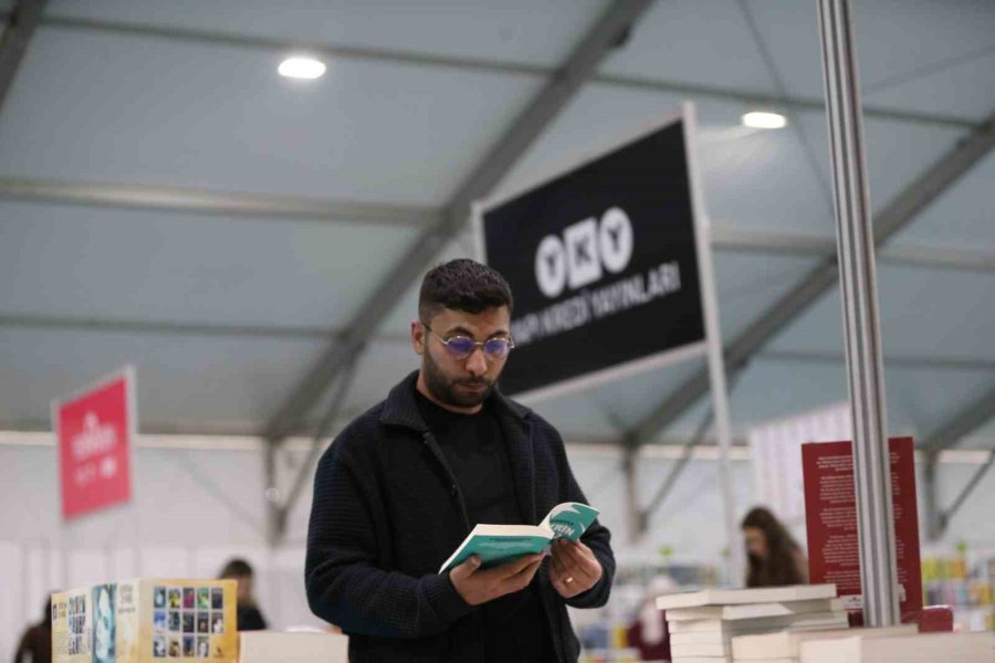 Niğde 9. Kitap Fuarı Kapılarını Açtı