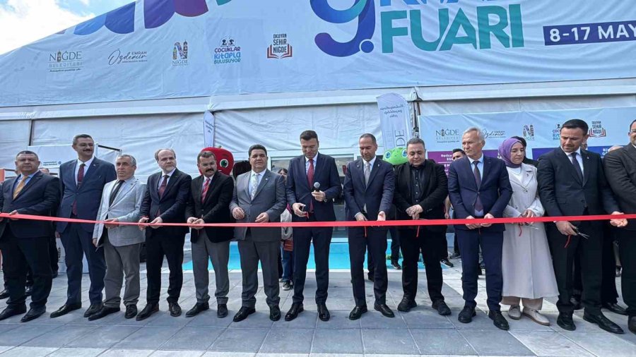 Niğde 9. Kitap Fuarı Kapılarını Açtı