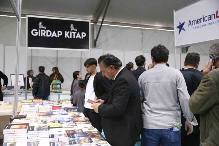Niğde 9. Kitap Fuarı Kapılarını Açtı