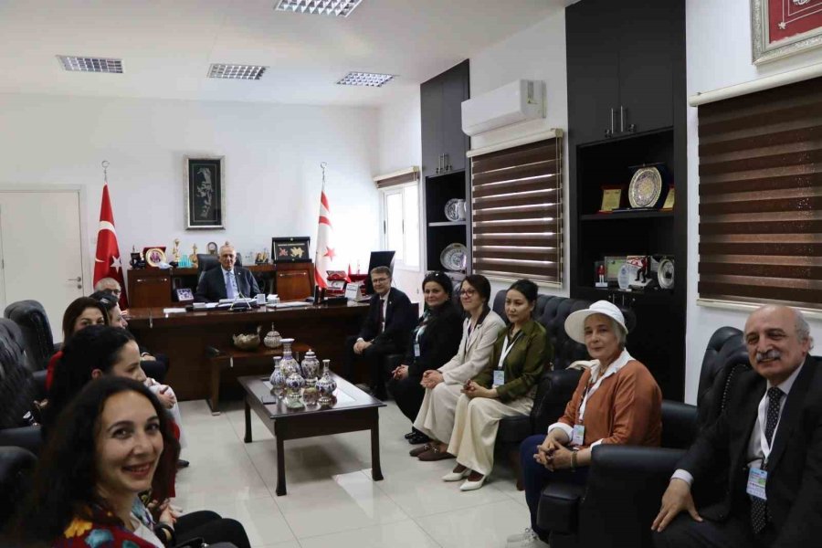 Niğde’de Görev Yapan Öğretmen Ülkü Demiray, Türk Dünyası Çocuk Edebiyatı Çalıştayı’nda Türkiye’yi Temsil Etti