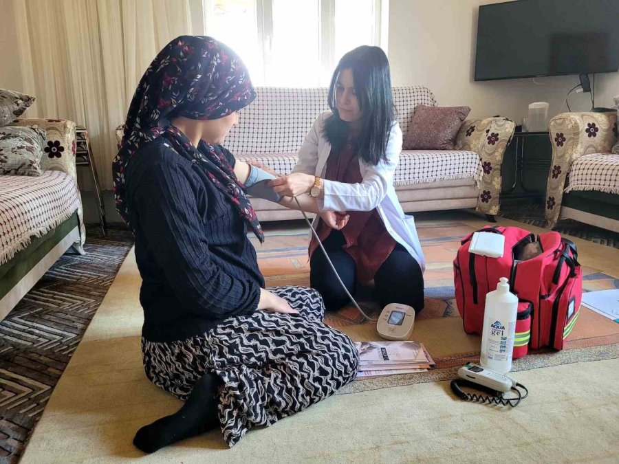 Niğde’de ’her Gebeye Bir Ebe’ Projesiyle Riskli Gebelikler Yakından İzleniyor
