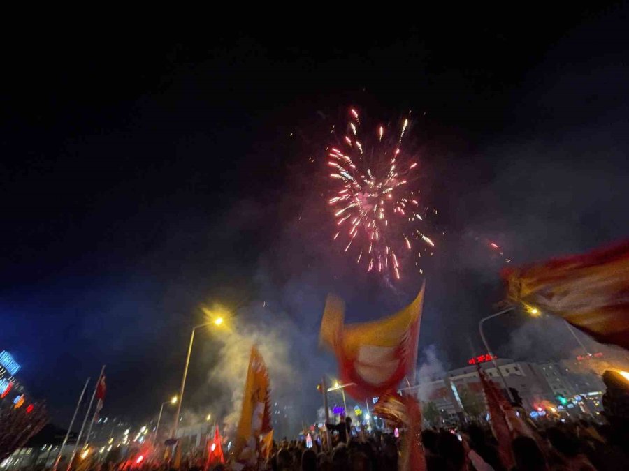 Galatasaray’ın Şampiyonluğu Konya’da Coşkuyla Kutlandı