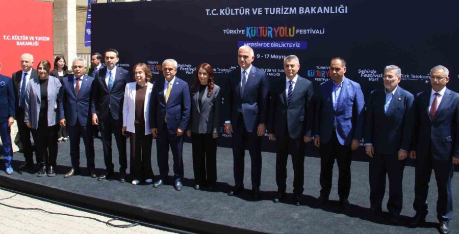 Bakan Ersoy: "mersin, Yaşayan Bir Kültür Hazinesidir"