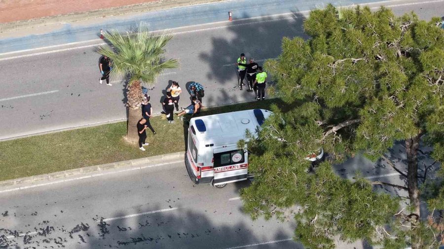 Manavgat’ta Motosikletler Çarpıştı: 2 Yaralı