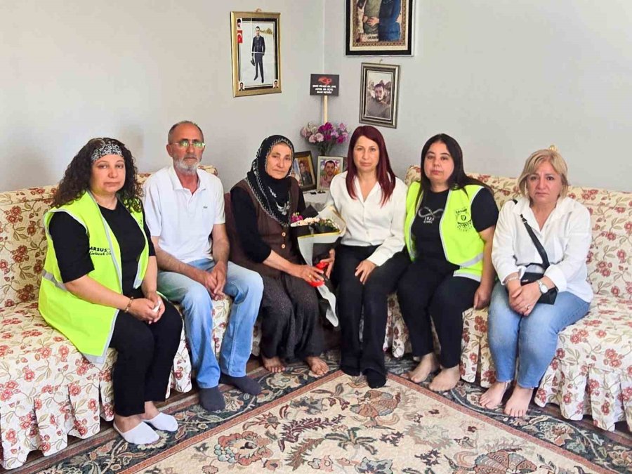 Tarsus’ta Şehit Anneleri Anneler Günü’nde Unutulmadı