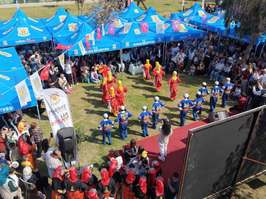 Tarsus’ta Anneler Günü Coşkusu: Anneler Ve Çocuklar Aynı Sahnedeydi
