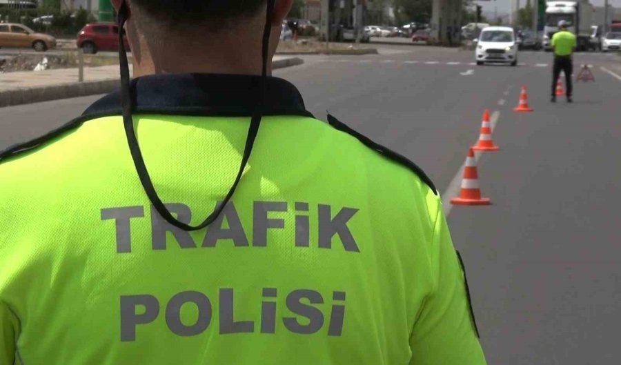 Aksaray’da Araç Sayısı Arttı, Kazalarda Ölüm Ve Yaralanmalar Düştü