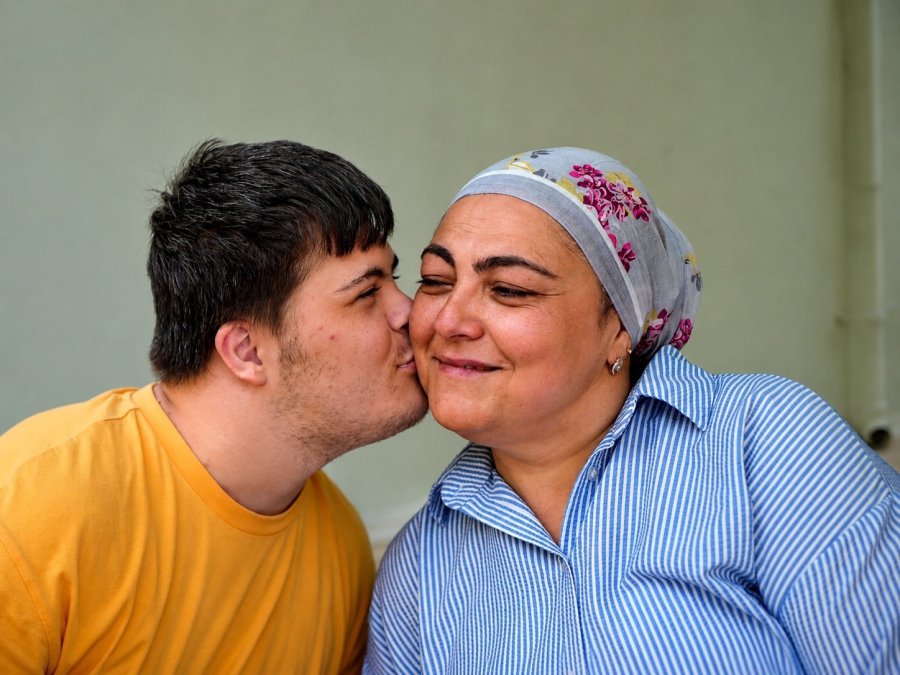 Antalyalı Anne Ömrünü Down Sendromlu Oğluna Adadı: "o Sağ Olsun Bana Yeter"