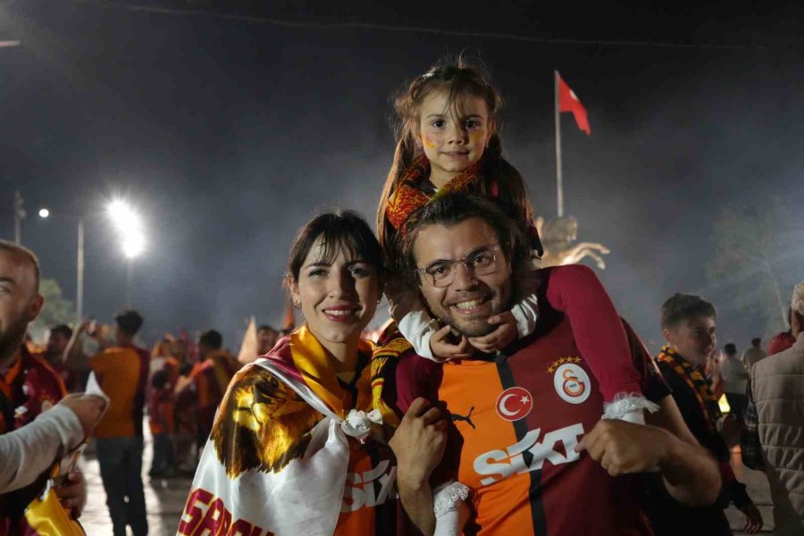 Galatasaray’ın Şampiyonluğu Antalya’da Kutlandı