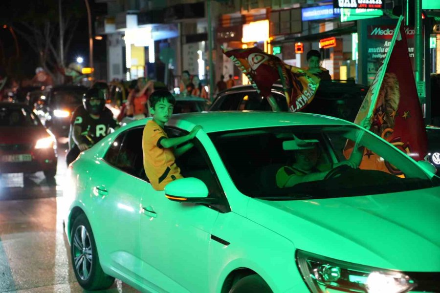 Galatasaray’ın Şampiyonluğu Antalya’da Kutlandı