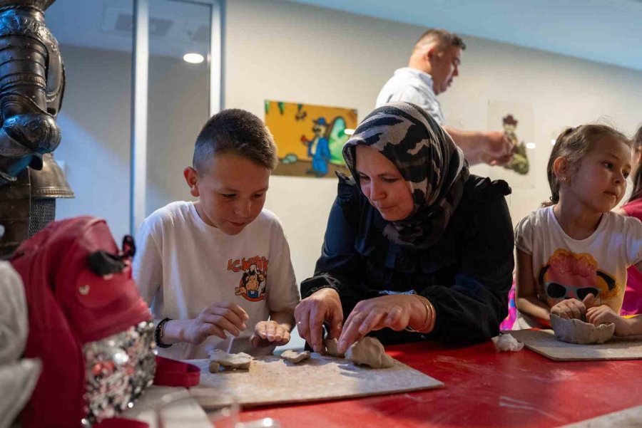 Mezitli’de Anne Çocuk Etkinliği Yüzleri Güldürdü