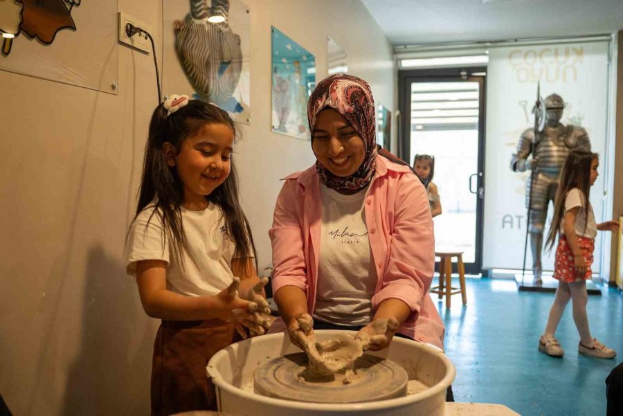 Mezitli’de Anne Çocuk Etkinliği Yüzleri Güldürdü