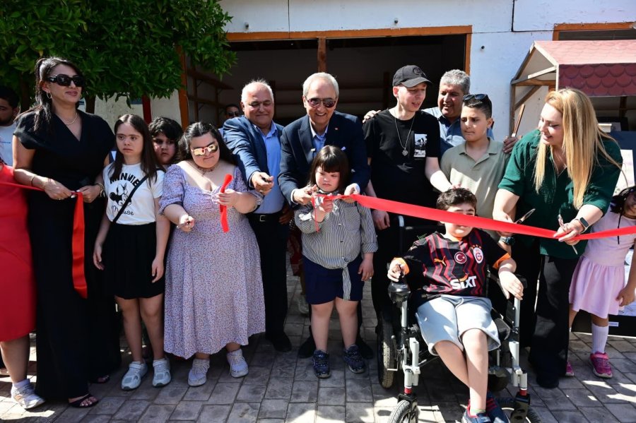 Kepez’de Engelsiz Festival Coşkusu