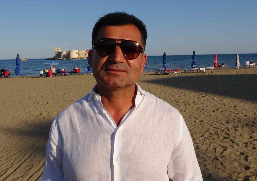 Güneşi Gören Denize Girdi: Havalar Isındı, Turizm Sezonu Başlıyor