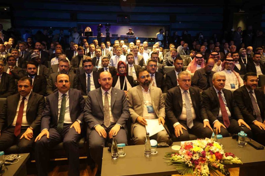 Bakan Bak: "konya’mızın 2026 Yılı İit Gençlik Başkenti Unvanını Büyük Bir Gururla Taşıyacağına İnanıyorum"