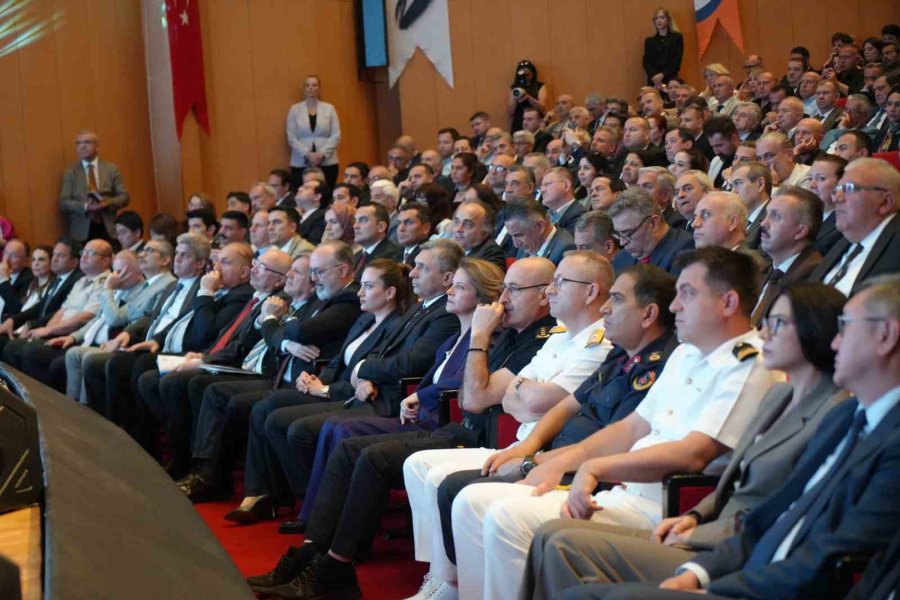 Manavgat’da ’pes’ Dedirten Görüntü Cezasız Kalmadı