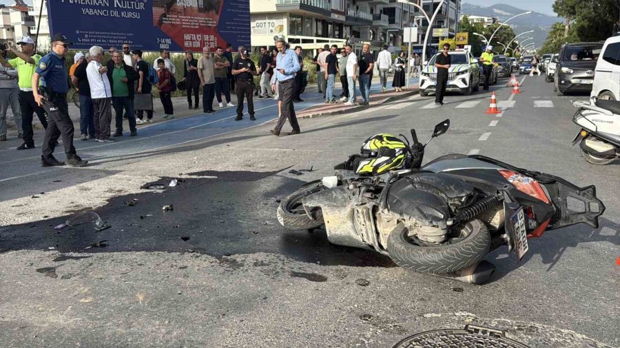 Kamyonetle Çarpışan Motosikletli Ağır Yaralandı