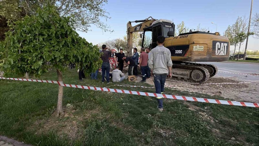 Konya’da İşçilerin Çalıştığı Alanda Göçük: 2 Yaralı