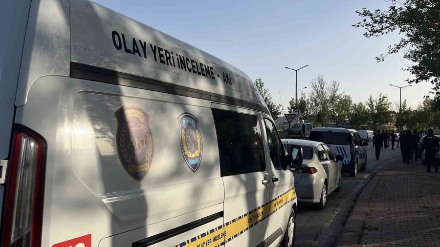 Konya’da İşçilerin Çalıştığı Alanda Göçük: 2 Yaralı
