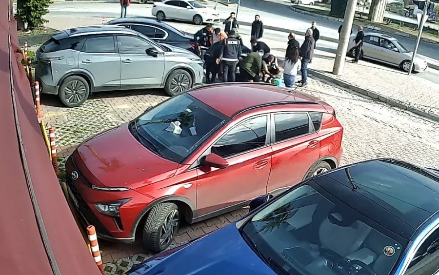 Ruhsatı Bulunmayan İşletmenin Sahibinden 2 Milyon Tl Alan Şüphelilere Yönelik Operasyonun Görüntüleri Ortaya Çıktı