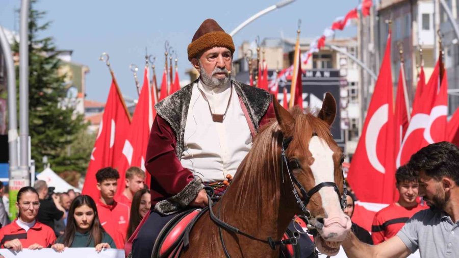 Karaman’da "türk Dili Yürüyüşü" Düzenlendi