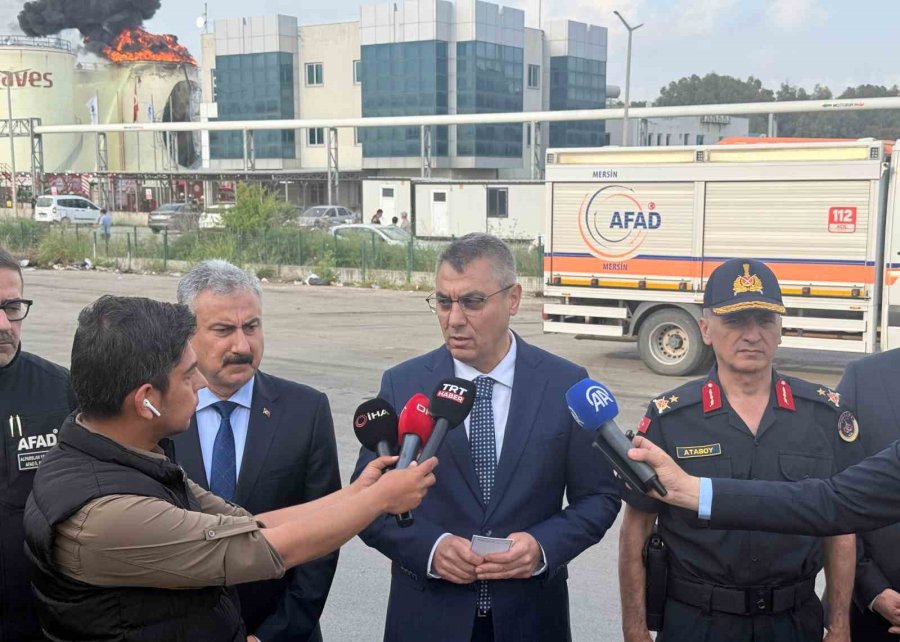Mersin Valisi Toros: "önceliğimiz Yangının Diğer Tanklara Sıçramasını Önlemek"