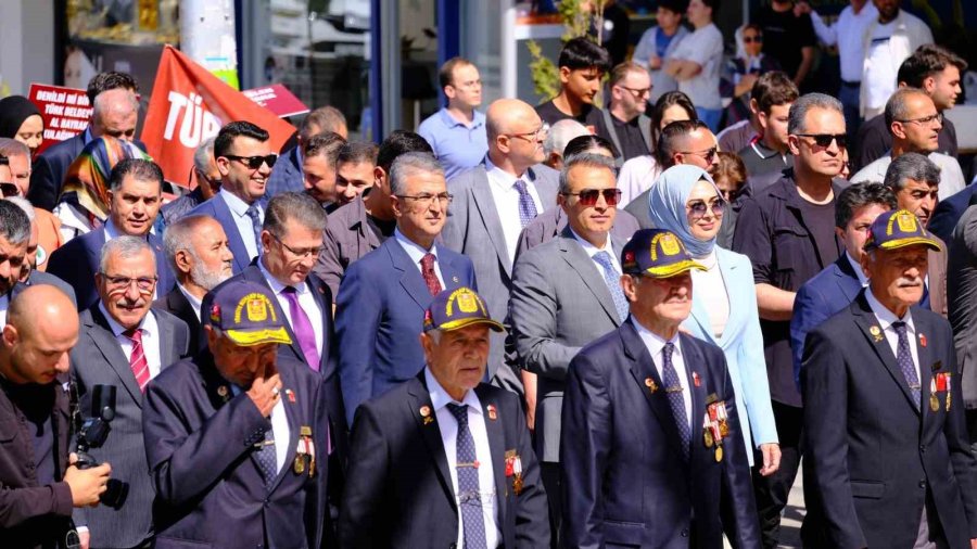 Karaman’da "türk Dili Yürüyüşü" Düzenlendi