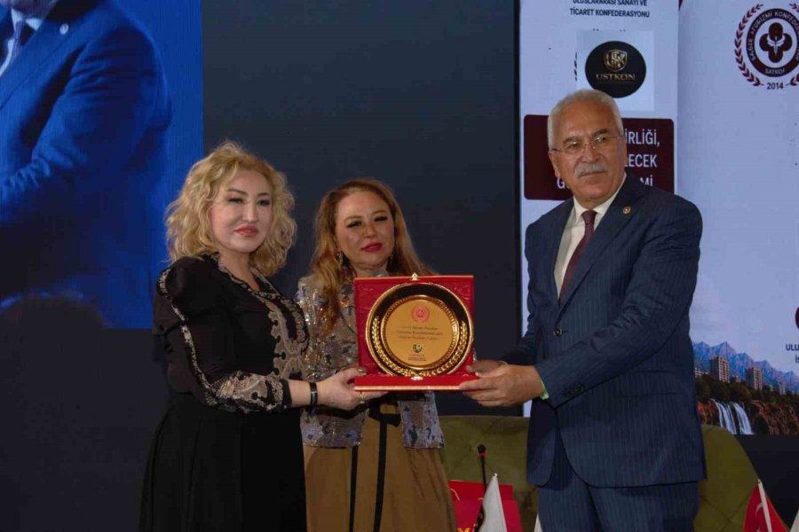 Antalya’da Sağlık Turizmi Zirvesine 100’den Fazla Ülkeden Katılım